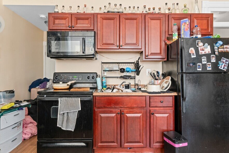 More Photos Of 30 E 25th St, Baltimore Apartments For Sale