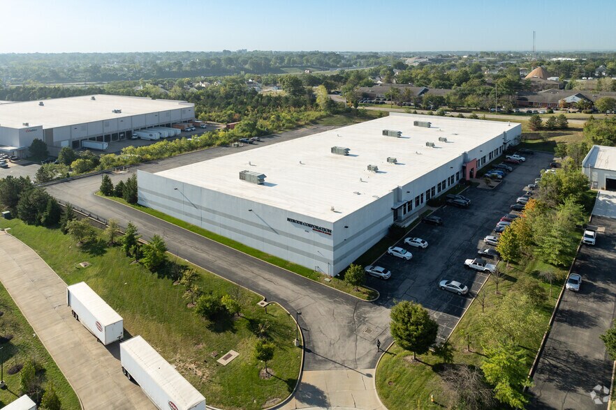 More Photos Of 9787 Green Park Industrial Dr, Saint Louis Manufacturing For Lease