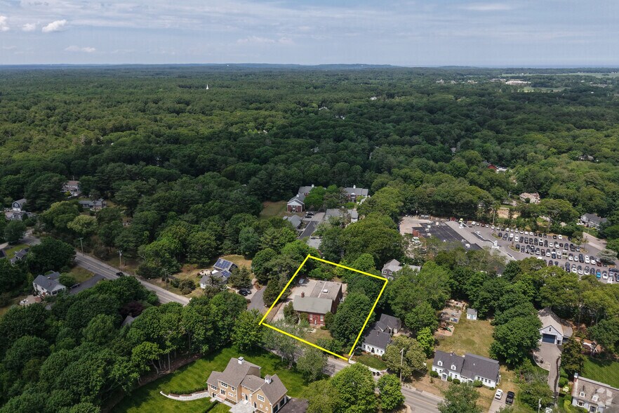More Photos Of 51 Chestnut St, Duxbury Office For Sale