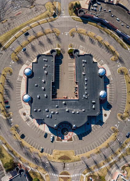 More Photos Of 8348-8362 Tamarack Vlg, Woodbury Unknown For Lease