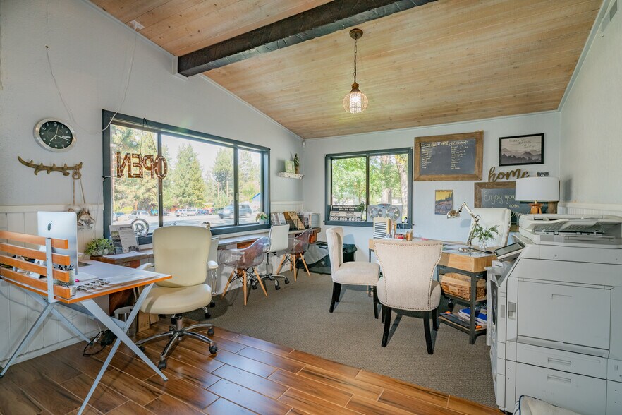 More Photos Of 41659 Big Bear Blvd, Big Bear Lake Office Residential For Lease