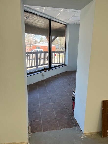 More Photos Of 53 E Market St, Germantown Restaurant For Sale