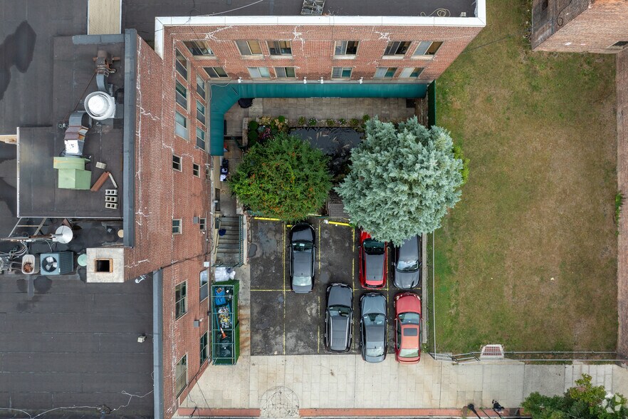 More Photos Of 99 Court St, White Plains Office For Lease