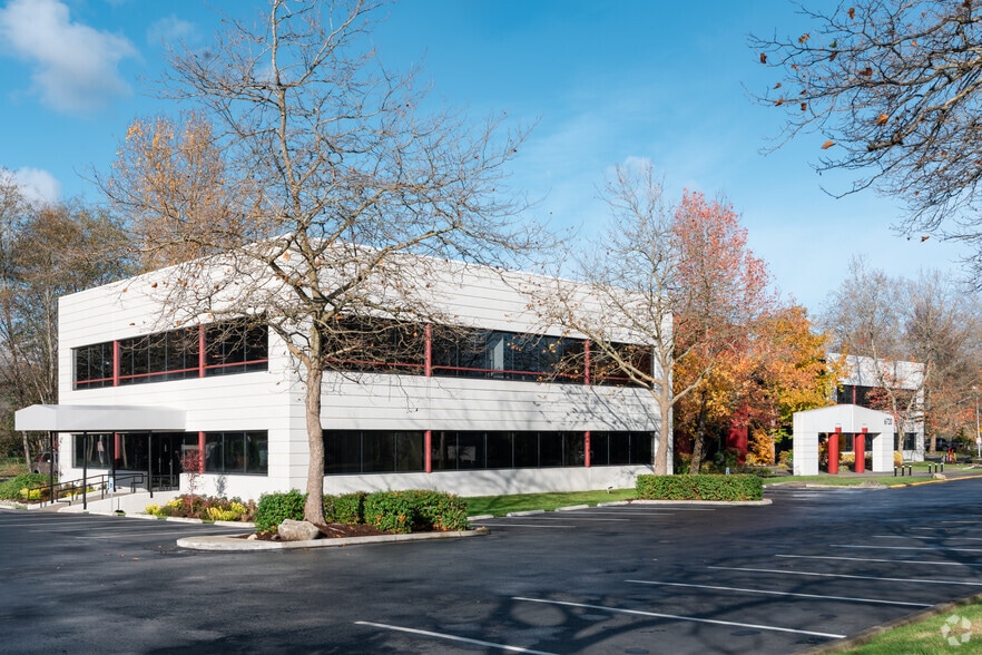 More Photos Of 6720-6740 Fort Dent Way, Tukwila Office For Lease