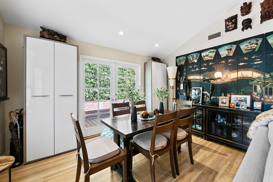 More Photos Of 8102 Norton Ave, West Hollywood Apartments For Sale