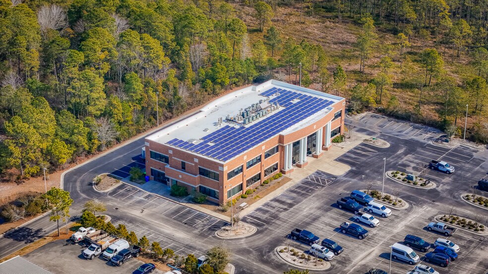 More Photos Of 4332 Southport-Supply Rd, Southport Medical For Sale