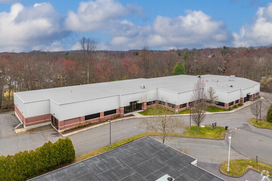 More Photos Of 70-76 Robinson Blvd, Orange Warehouse For Lease