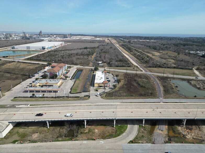 More Photos Of 5735 Bayport Blvd, Seabrook Unknown For Lease