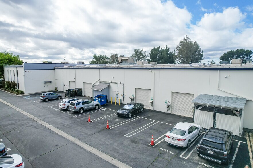 More Photos Of 10941 La Tuna Cyn, Sun Valley Warehouse For Sale