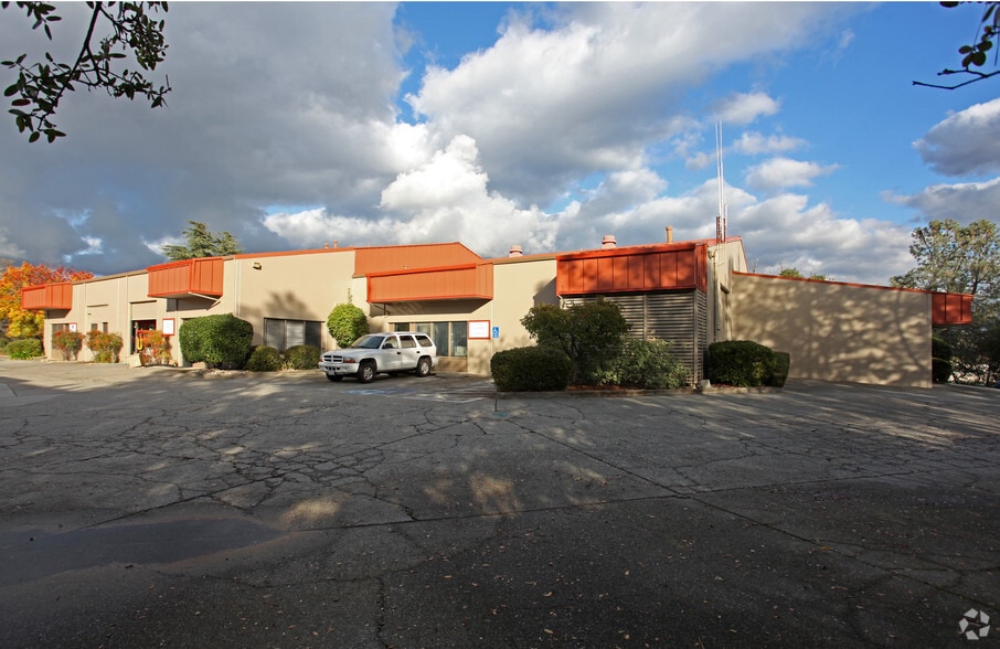 More Photos Of 11860 Kemper Rd, Auburn Flex For Sale