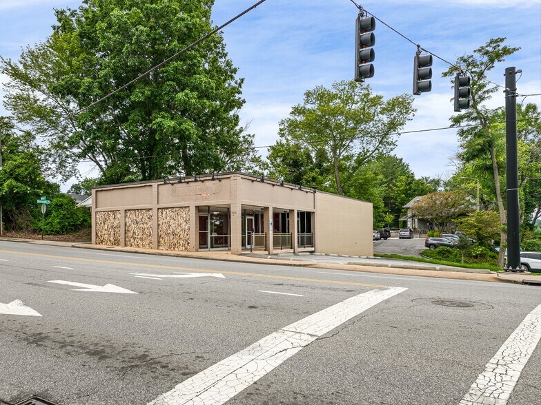 Primary Photo Of 373 Biltmore Ave, Asheville Medical For Lease