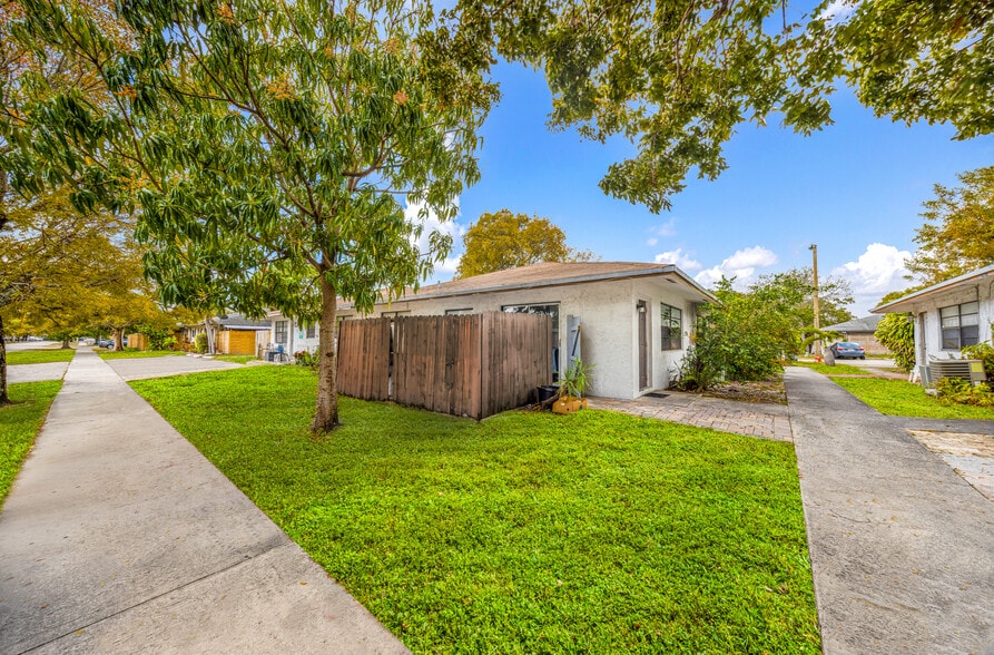 More Photos Of 3111 NW 3rd Ave, Pompano Beach Apartments For Sale