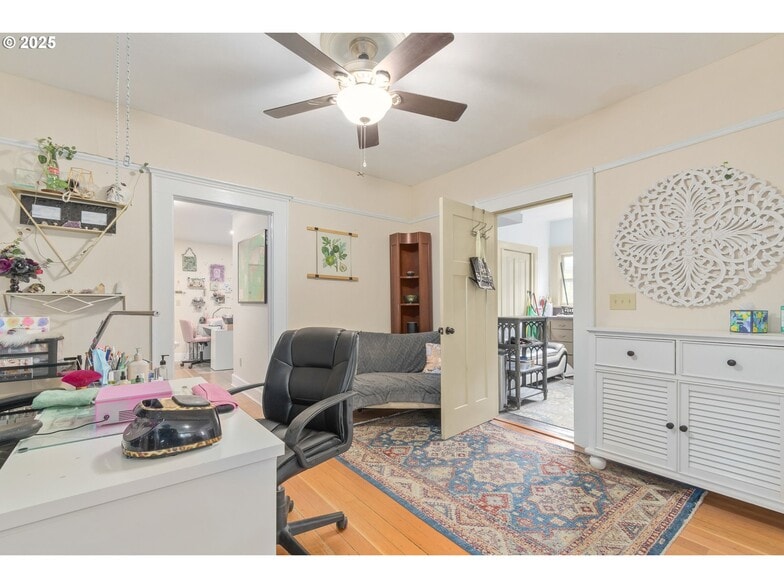 More Photos Of 1492 Pearl St, Eugene Office For Sale