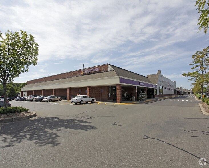 More Photos Of 2335 Dixwell Ave, Hamden Unknown For Lease