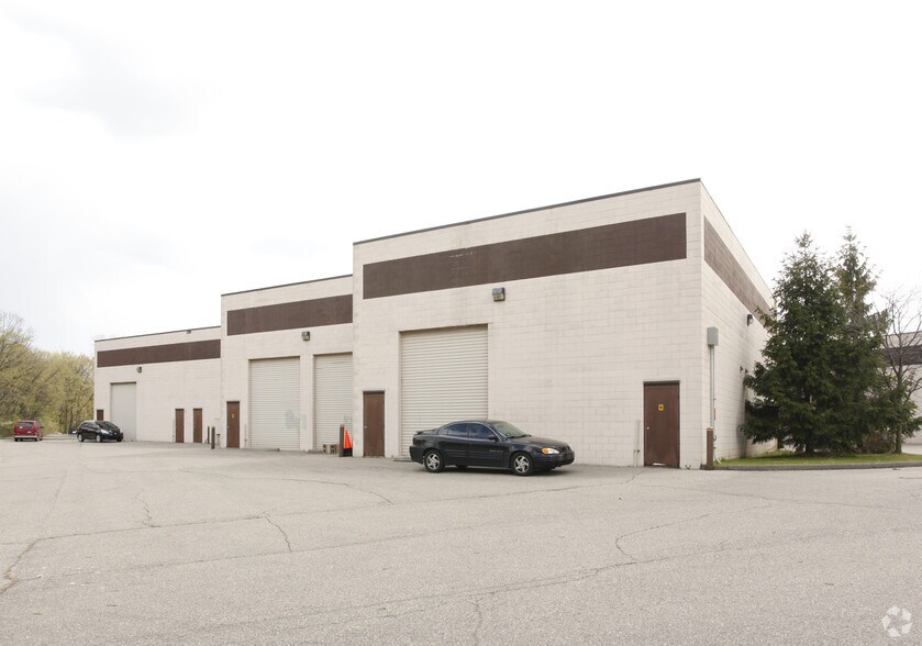 More Photos Of 3600 Commerce Ct, Wayne Warehouse For Sale