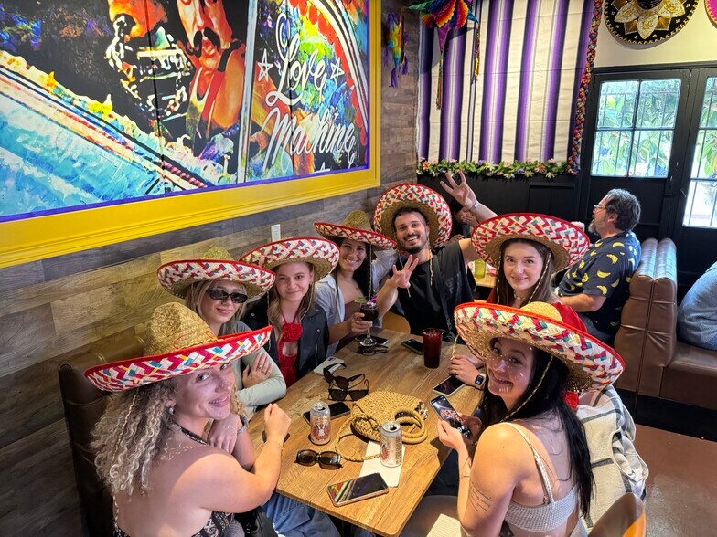 More Photos Of 2547 San Diego Ave, San Diego Restaurant For Lease