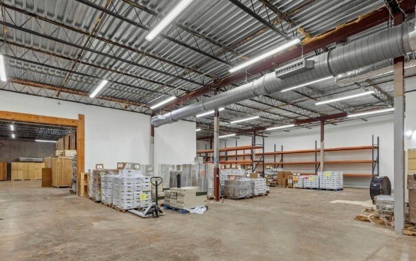 More Photos Of 2925 Industrial Ave, Lake Charles Distribution For Sale