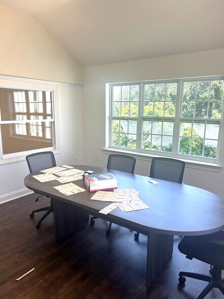 More Photos Of 408 Larch Cir, Wilmington Unknown For Lease