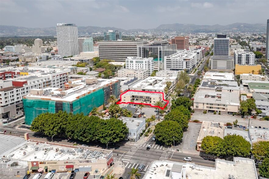 More Photos Of 741 S Hobart Blvd, Los Angeles Apartments For Sale