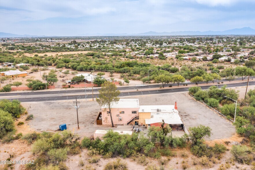 More Photos Of 3000 S Mission Rd, Tucson Storefront Retail Residential For Sale