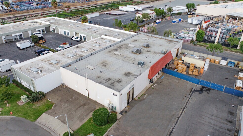 More Photos Of 1425 N Manzanita St, Orange Manufacturing For Sale