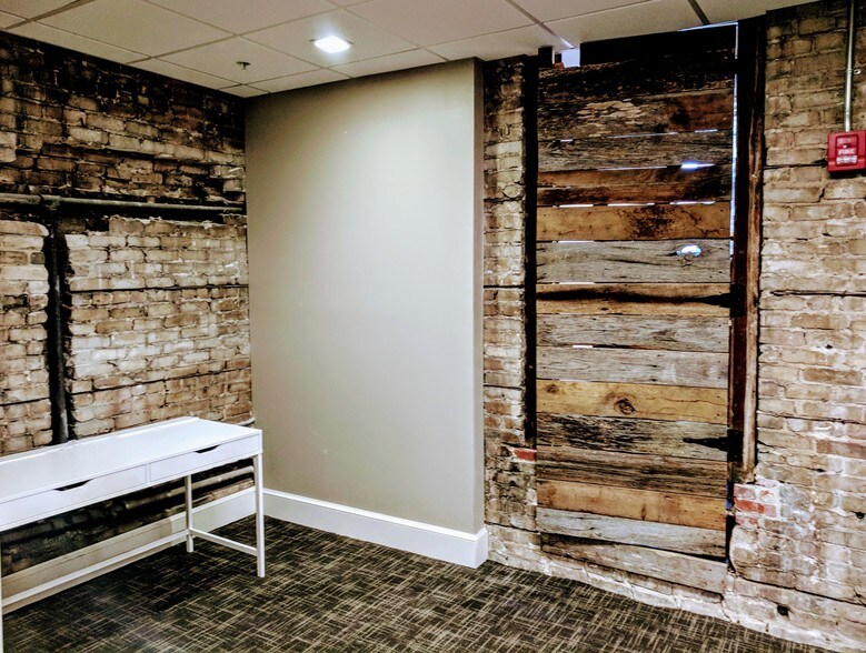 More Photos Of 510 N Franklin St, Tampa Loft Creative Space For Sale