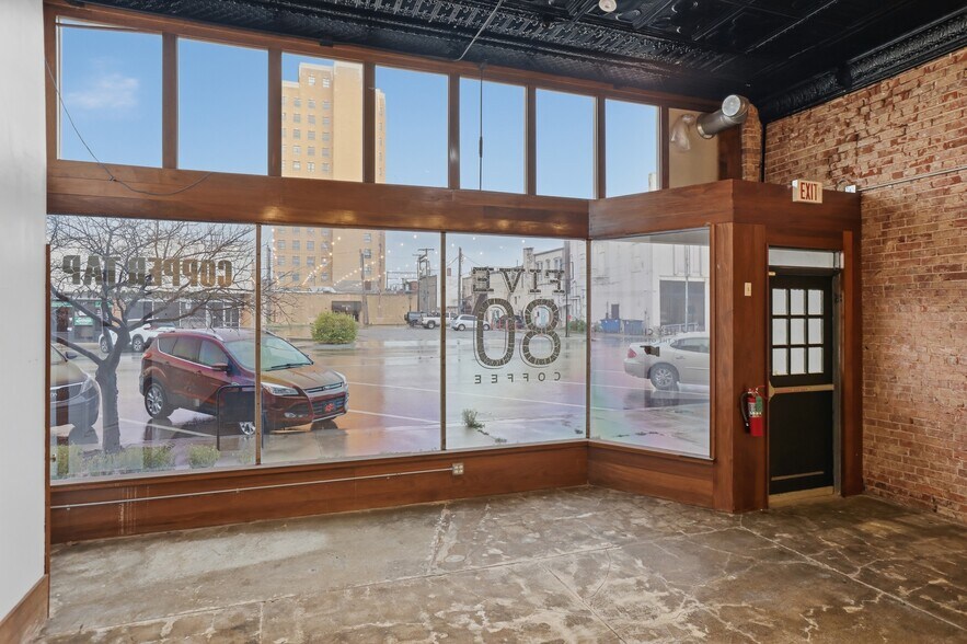 More Photos Of 122 E Randolph Ave, Enid Storefront Retail Residential For Sale