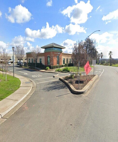 More Photos Of 82 Table Mountain Blvd, Oroville Office For Sale