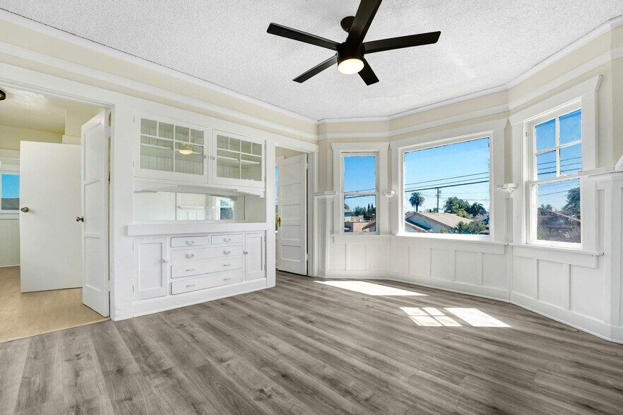More Photos Of 4626 Wall St, Los Angeles Apartments For Sale