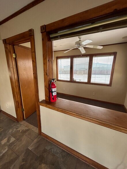 More Photos Of 4343 S Limit Ave, Sedalia Office For Lease