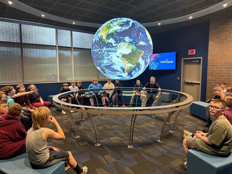 More Photos Of Union Carbide Dr, South Charleston Unknown For Lease