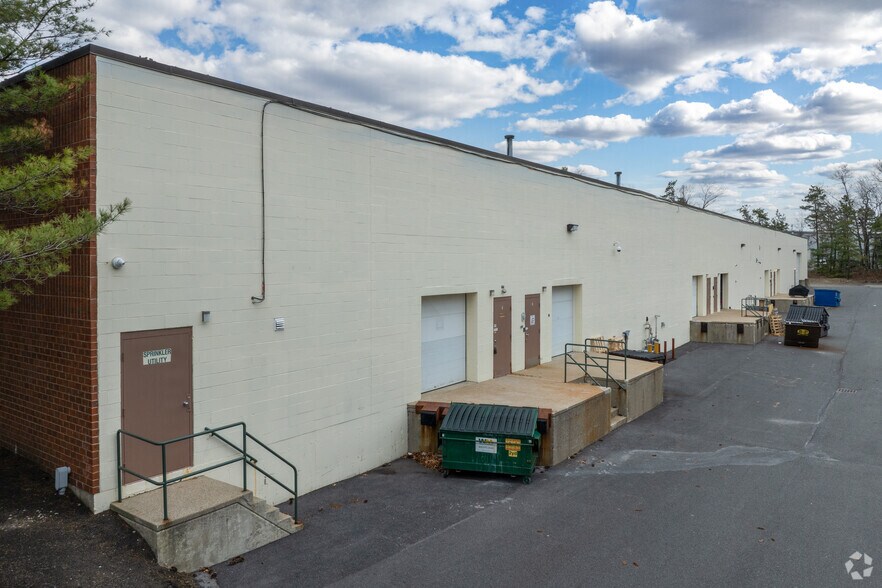 More Photos Of 6 Merchant St, Sharon Manufacturing For Lease