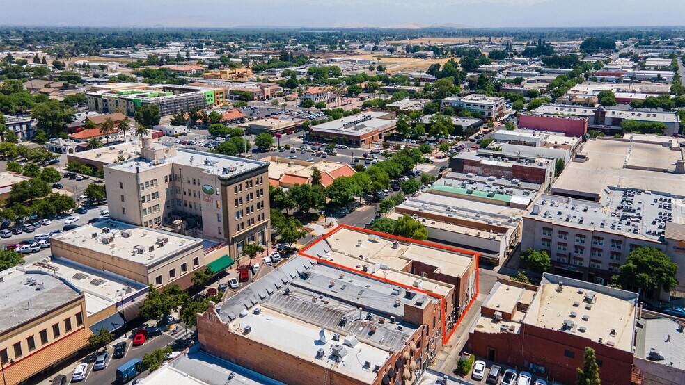 More Photos Of 123 E Main St, Visalia Storefront Retail Office For Sale