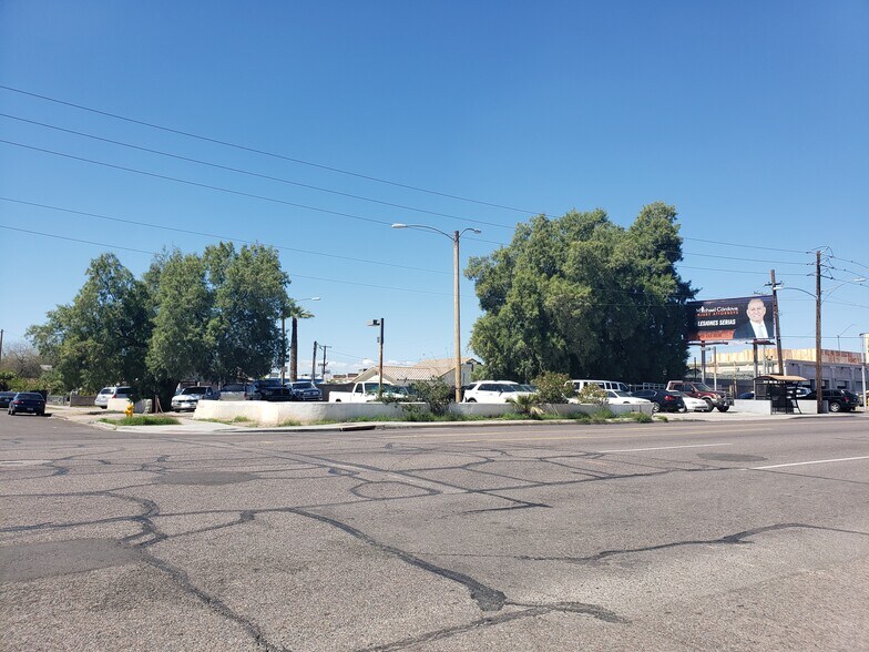 More Photos Of 1543 E Van Buren St, Phoenix Auto Repair For Sale