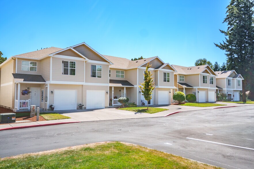More Photos Of 4955-4959 Elizabeth St N, Keizer Apartments For Sale
