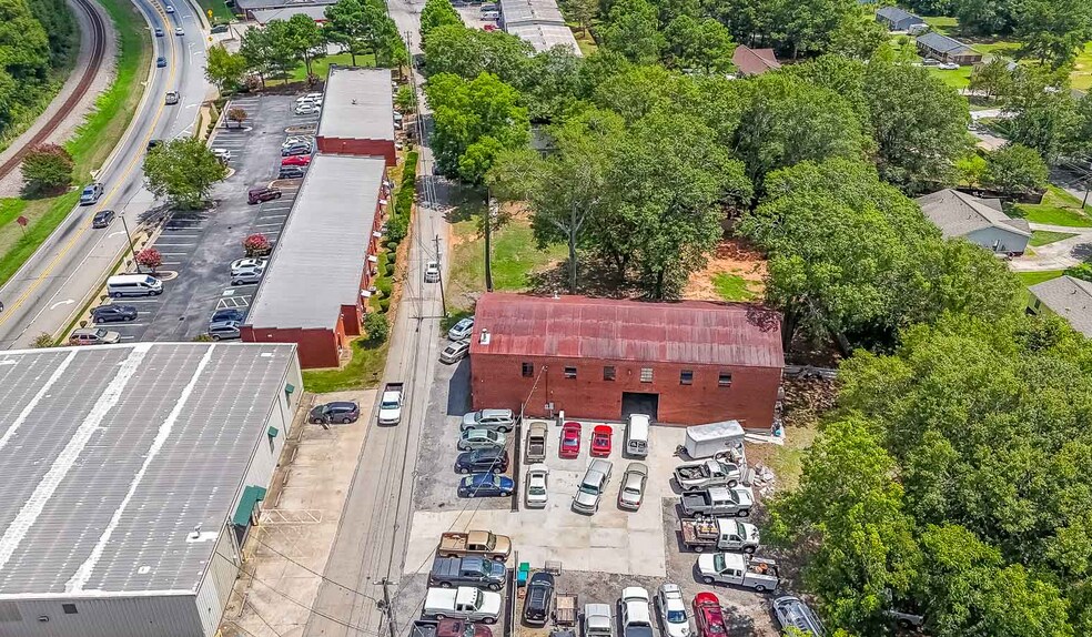 More Photos Of 250 Cleveland St, Locust Grove Industrial For Sale