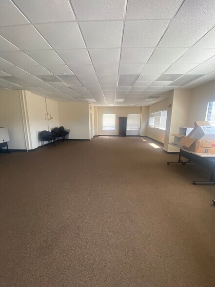 More Photos Of 15506 County Line Rd, Spring Hill Daycare Center For Lease