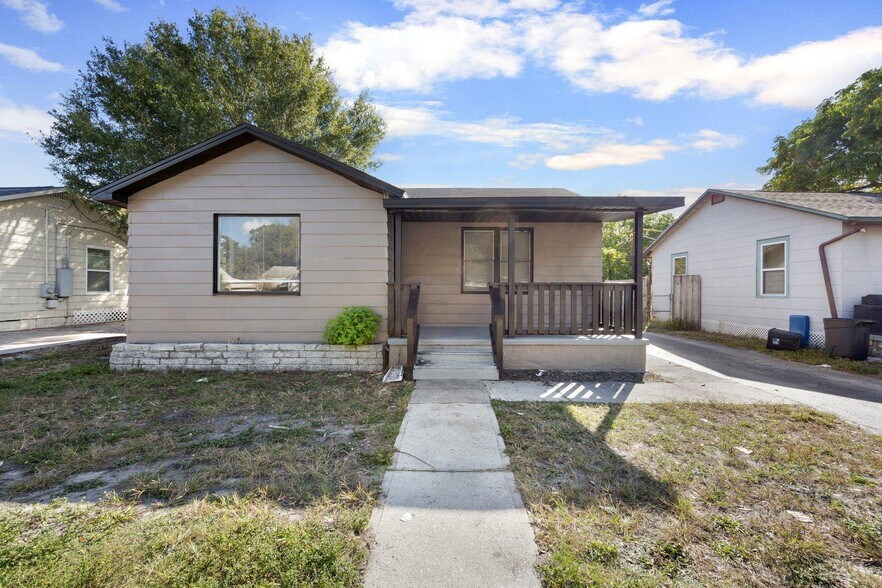 More Photos Of 1357 Overlea St, Clearwater Specialty For Sale