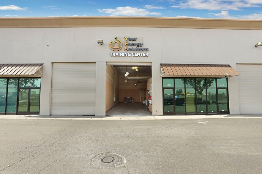 More Photos Of 600-626 Commerce Ct, Manteca Service For Sale