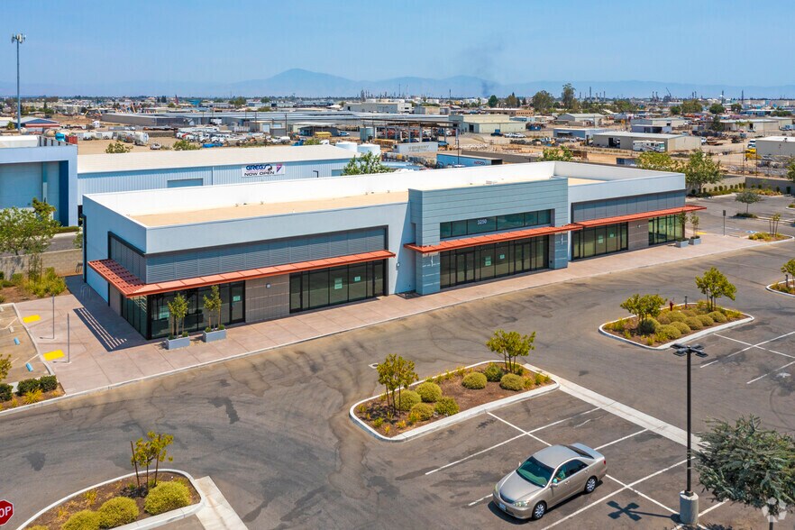 More Photos Of 7901 Downing Ave, Bakersfield Unknown For Lease