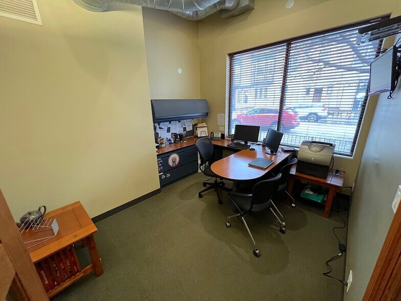 More Photos Of 2058 W Belmont Ave, Chicago Office Residential For Sale