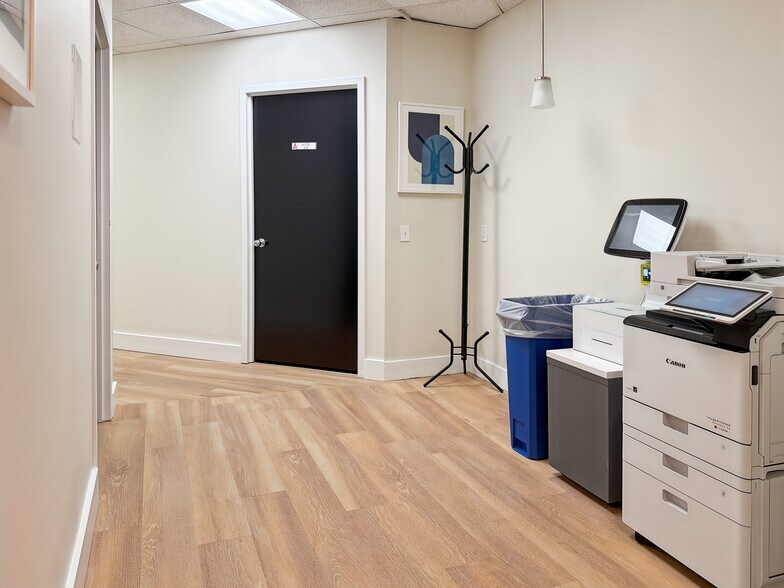 More Photos Of 4041 Powder Mill Rd, Beltsville Coworking Space