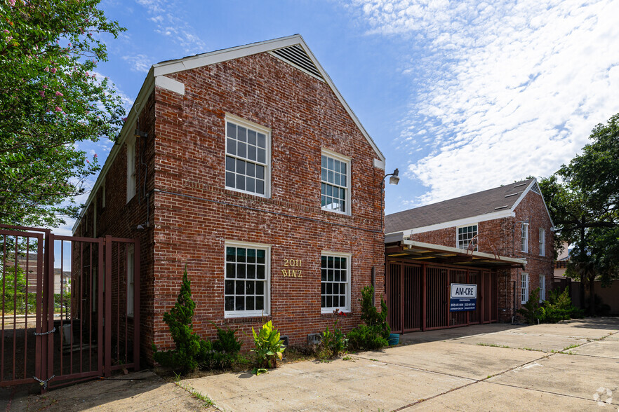 Primary Photo Of 2011 Binz St, Houston Apartments For Sale