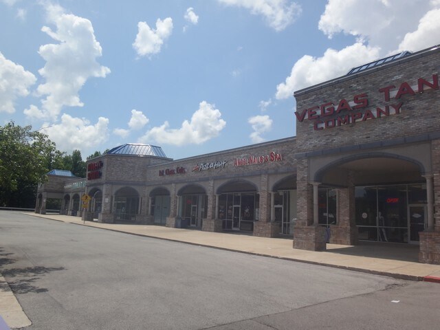 More Photos Of 1907-1911 W Parker Rd, Jonesboro General Retail For Lease