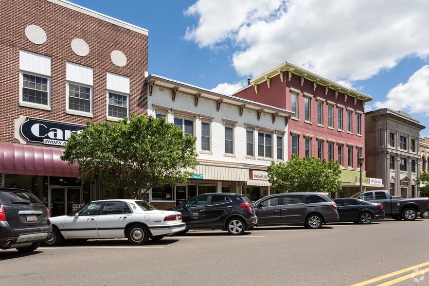 Primary Photo Of 416-420 Main St, Coshocton Storefront Retail Residential For Lease