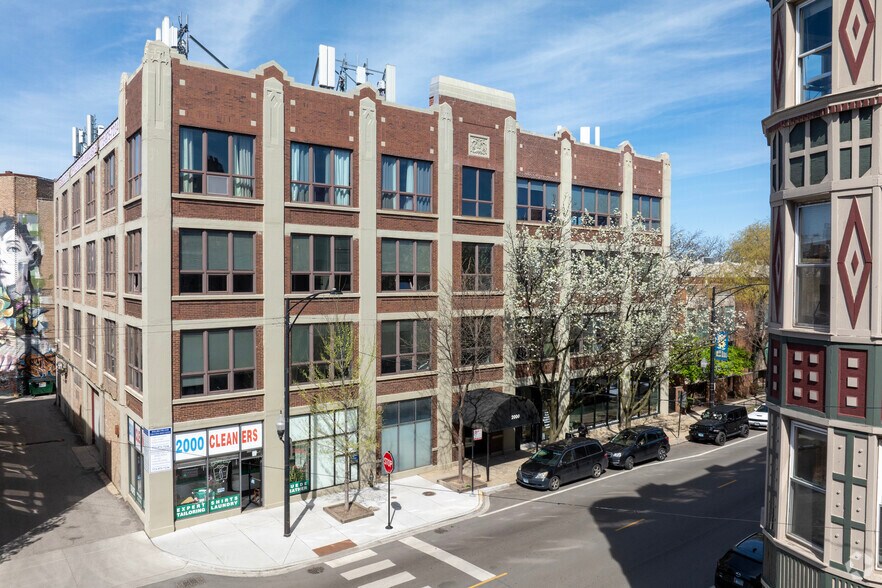 More Photos Of 2000 N Racine Ave, Chicago Loft Creative Space For Lease