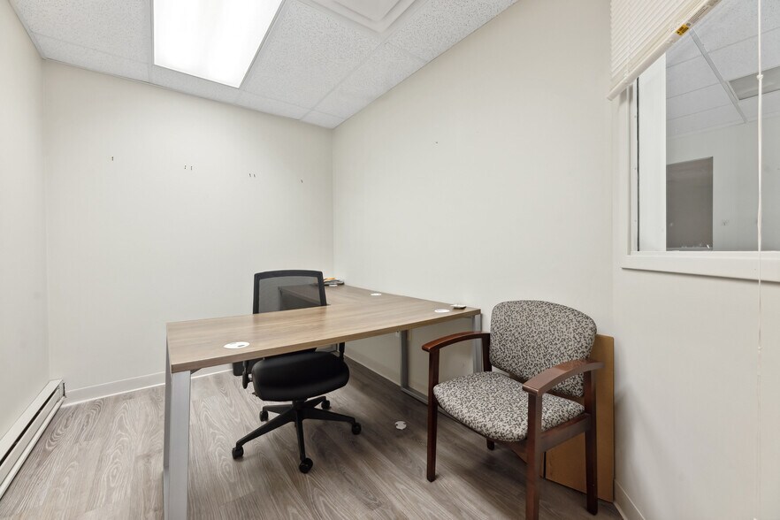 More Photos Of 9403 Kenwood Rd, Blue Ash Medical For Lease