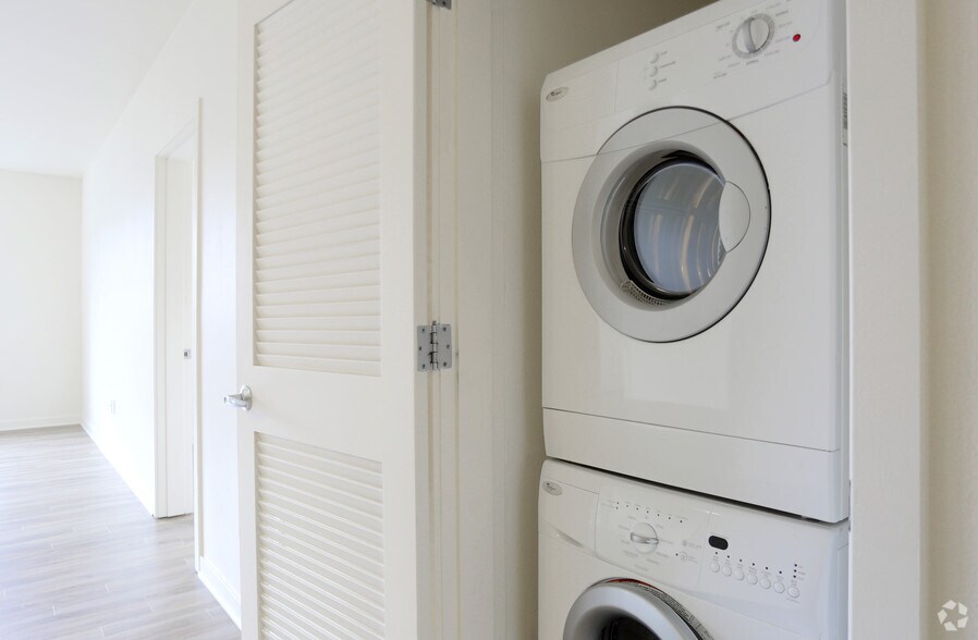 More Photos Of 3850 N Mississippi Ave, Portland Apartments For Lease