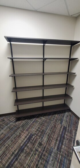 More Photos Of 3210 27th St W, Williston Office For Lease