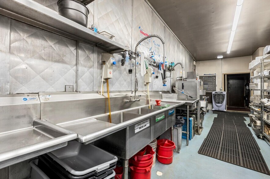 More Photos Of 535 Mill St, Grass Valley Restaurant For Sale